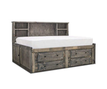 Load image into Gallery viewer, FALSE